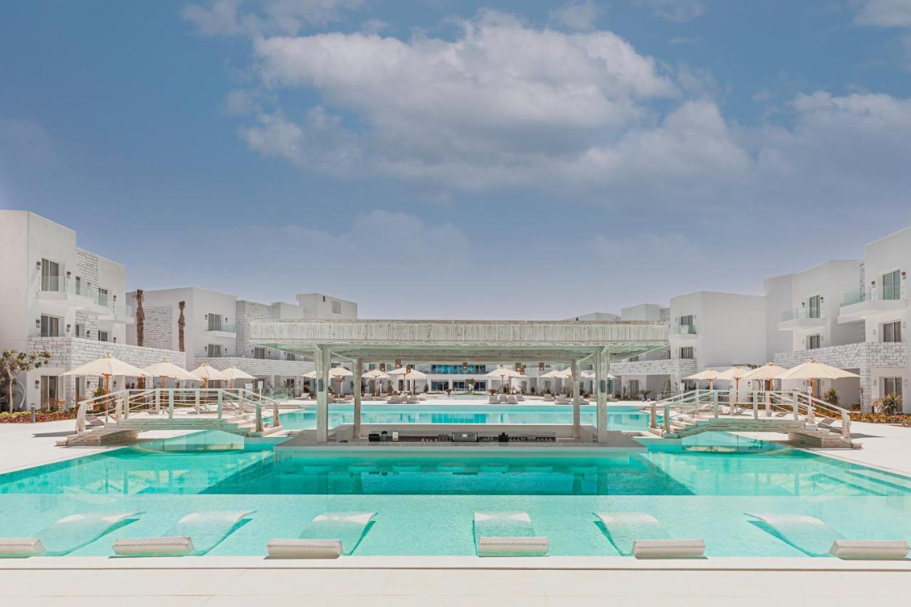 Tanoak Resort Ain Sukhna Dış mekan fotoğraf The hotel's main pool